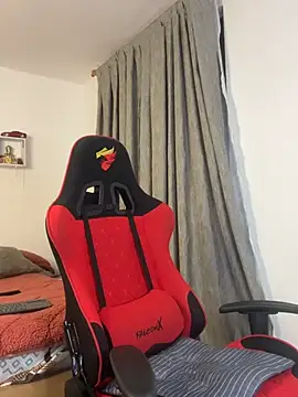 Ezzio Scolaro online show from 02-25-26, 12:31