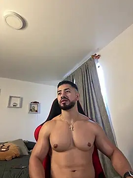 Ezzio Scolaro online show from 03-19-26, 10:14