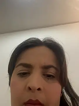 Snapshot of Anyhot_latina chatting on 10-12-25, 07:57 Anyhot latina online show from 10-12-25, 07:57