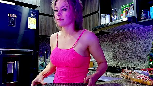 LADY S10 online show from 11-14-25, 10:29