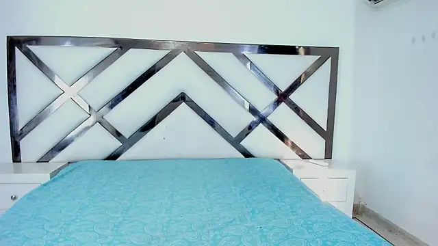 Snapshot of daenerysxxx chatting on 11-10-25, 08:52 daenerysxxx online show from 11-10-25, 08:52