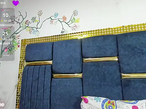 vauroraper online show from 10-22-25, 01:39