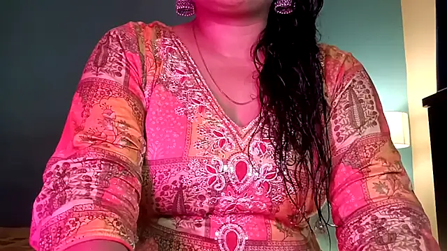 horny milf couple online show from 07-16-26, 04:46