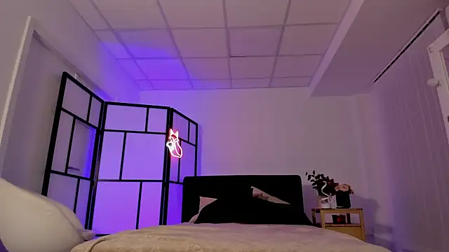 Snapshot of Dirty_Fairie chatting on 10-14-25, 08:37 Dirty Fairie online show from 10-14-25, 08:37