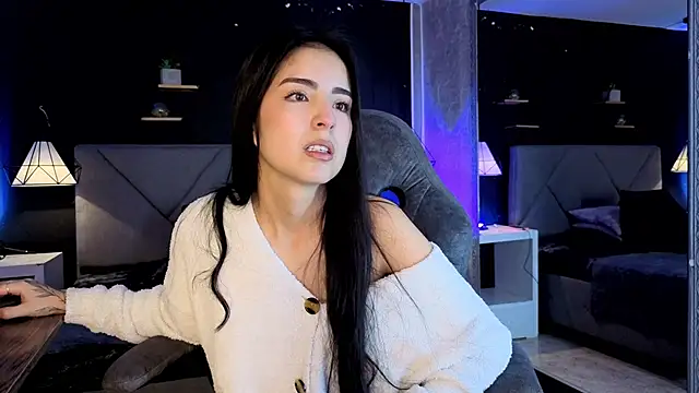 giapearl25 online show from 11-30-25, 07:51