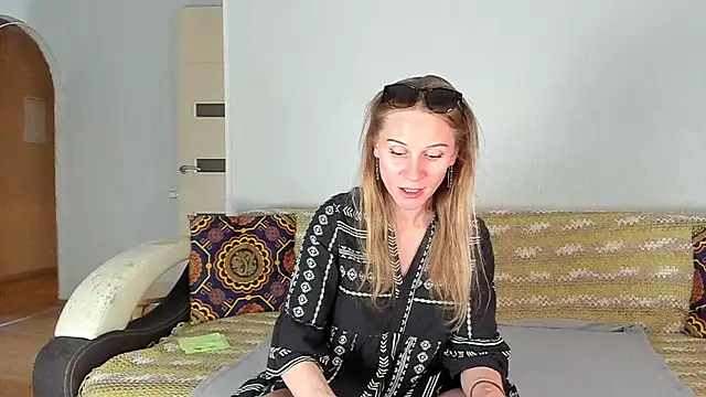 Amalia Mio online show from 06-03-26, 08:28