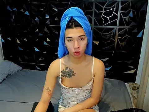 Yourdreamgoddess online show from 06-01-26, 06:42