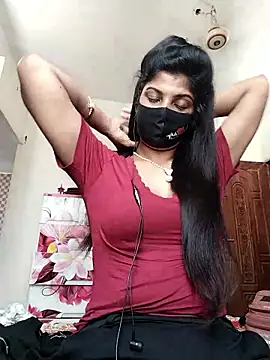 Snapshot of Queen-Any chatting on 10-18-25, 05:21 Queen-Any online show from 10-18-25, 05:21