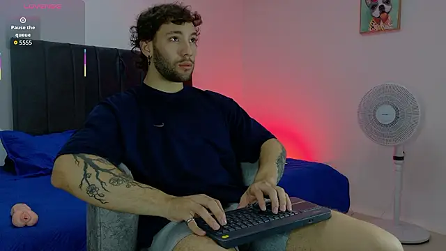 angel kyrozz online show from 03-02-26, 07:10