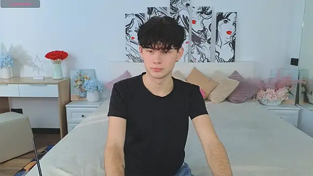 Cute Mike online show from 10-18-25, 06:16