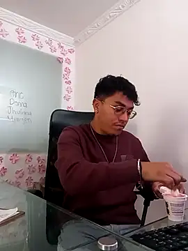 Snapshot of EithanFuckboys chatting on 11-05-25, 08:09 EithanFuckboys online show from 11-05-25, 08:09