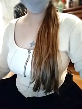 Babyloudi online show from 10-18-25, 05:14