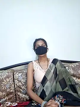 Snapshot of sexy_cpl_mh12 chatting on 10-09-25, 04:49 sexy cpl mh12 online show from 10-09-25, 04:49