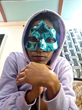 Snapshot of sexy_cpl_mh12 chatting on 12-19-25, 04:30 sexy cpl mh12 online show from 12-19-25, 04:30