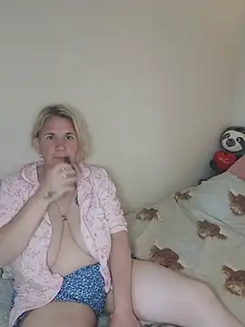LaceyWestxx online show from 05-22-26, 06:13