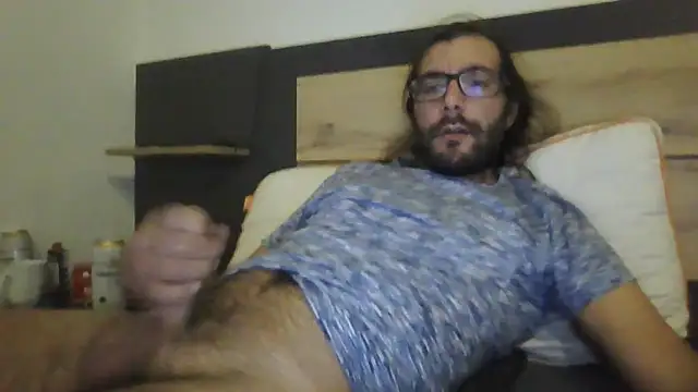 Snapshot of Arbneh69 chatting on 10-26-25, 03:51 Arbneh69 online show from 10-26-25, 03:51