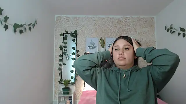 Snapshot of KOREN_JALAA chatting on 02-21-25, 09:43 KOREN JALAA online show from 02-21-25, 09:43