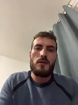 Snapshot of Xhrome98 chatting on 10-10-25, 10:42 Xhrome98 online show from 10-10-25, 10:42