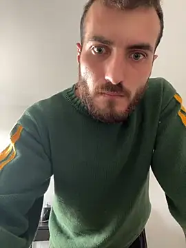 Snapshot of Xhrome98 chatting on 10-13-25, 12:05 Xhrome98 online show from 10-13-25, 12:05