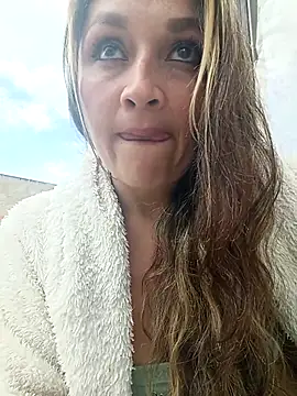 Snapshot of Nata-A77 chatting on 10-26-25, 05:41 Nata-A77 online show from 10-26-25, 05:41