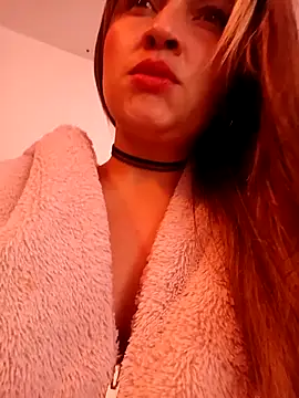 Snapshot of Nata-A77 chatting on 12-01-25, 12:32 Nata-A77 online show from 12-01-25, 12:32