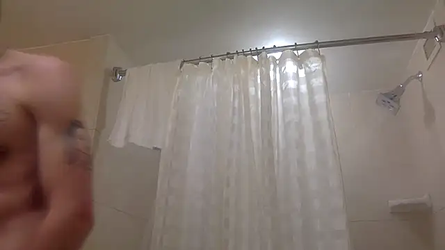 Snapshot of nvthvn555 chatting on 07-11-26, 10:29 nvthvn555 online show from 07-11-26, 10:29
