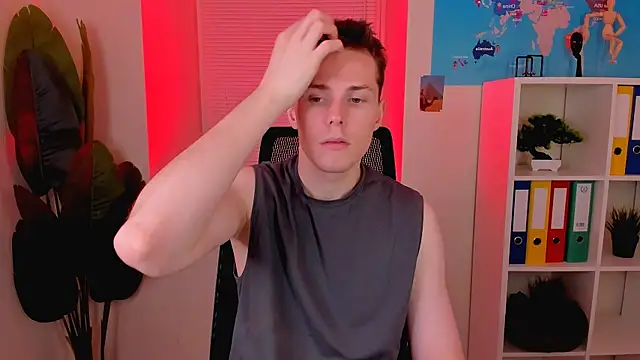 Snapshot of Hector_Spector chatting on 11-25-25, 10:48 Hector Spector online show from 11-25-25, 10:48