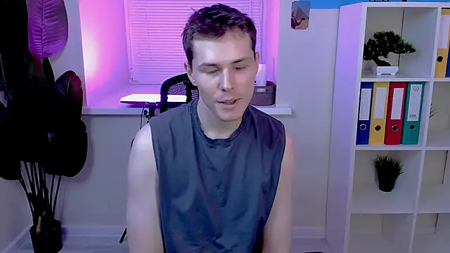 Snapshot of Hector_Spector chatting on 12-02-25, 10:53 Hector Spector online show from 12-02-25, 10:53