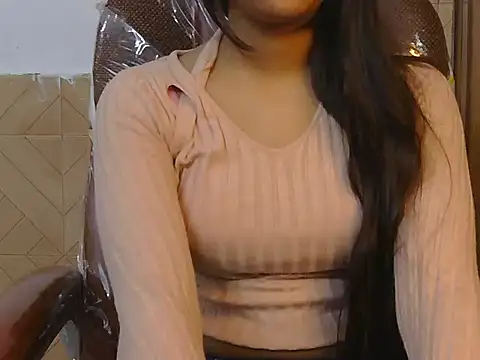 Snapshot of priti_singhaniya chatting on 11-25-25, 05:40 priti singhaniya online show from 11-25-25, 05:40