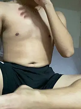 Boyshuaaa online show from 10-11-25, 05:44