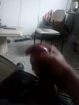 Snapshot of Jamasssss chatting on 12-17-25, 09:37 Jamasssss online show from 12-17-25, 09:37