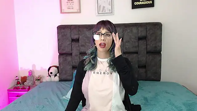 Snapshot of Allisonpetite1 chatting on 10-15-25, 07:58 Allisonpetite1 online show from 10-15-25, 07:58