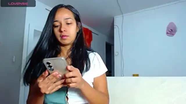 Snapshot of Kendall_honea chatting on 05-13-26, 10:56 Kendall honea online show from 05-13-26, 10:56