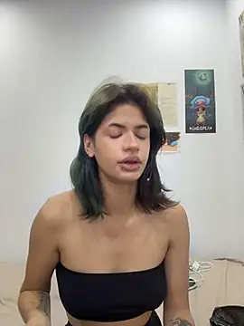 Snapshot of sukulaurens chatting on 07-16-26, 03:34 sukulaurens online show from 07-16-26, 03:34