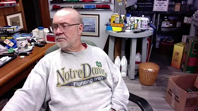 Snapshot of Jcaspen chatting on 02-05-26, 03:38 Jcaspen online show from 02-05-26, 03:38