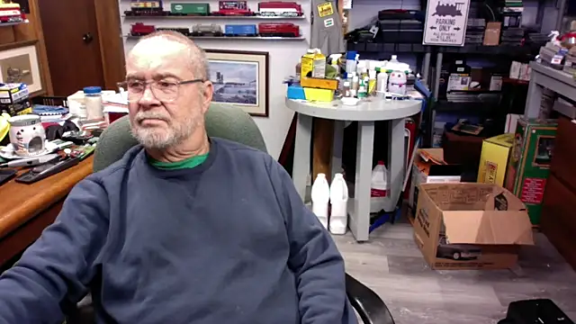 Snapshot of Jcaspen chatting on 02-12-26, 02:23 Jcaspen online show from 02-12-26, 02:23