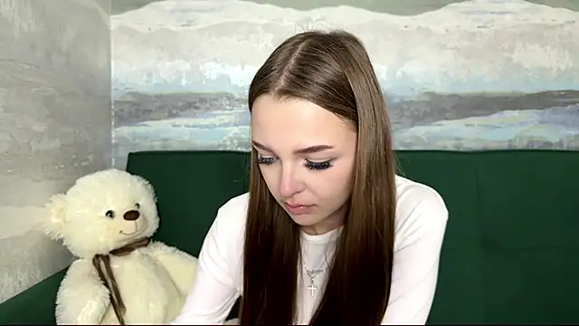 Snapshot of SunnySprinkle chatting on 11-22-25, 11:42 SunnySprinkle online show from 11-22-25, 11:42