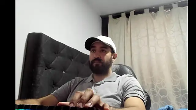 coolfriki online show from 03-06-26, 09:11