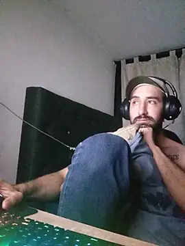 coolfriki online show from 05-14-26, 01:01