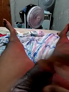 Snapshot of picadme chatting on 03-25-26, 12:44 picadme online show from 03-25-26, 12:44