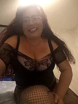 Snapshot of Kamila70 chatting on 12-16-25, 02:38 Kamila70 online show from 12-16-25, 02:38