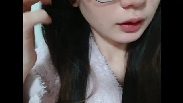 Azusa   online show from 01-12-26, 01:49