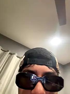 lain213 online show from 10-09-25, 05:16