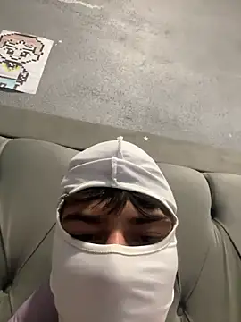 lain213 online show from 10-24-25, 08:38