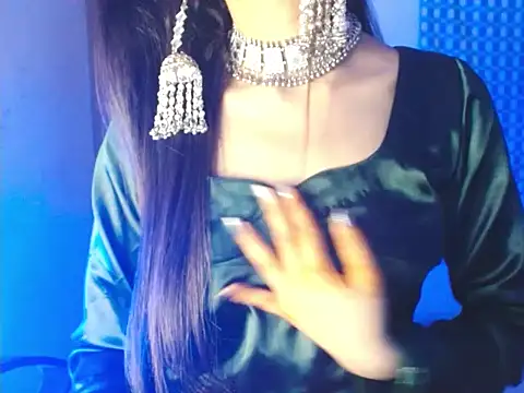 Snapshot of Roiseeee chatting on 02-15-26, 07:51 Roiseeee online show from 02-15-26, 07:51