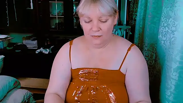 Snapshot of DiamondNata chatting on 10-19-25, 02:50 DiamondNata online show from 10-19-25, 02:50