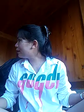 Snapshot of kun-love chatting on 10-15-25, 12:55 kun-love online show from 10-15-25, 12:55