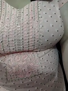 janvi 100 online show from 12-21-25, 07:59