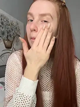 Snapshot of Evarey_ chatting on 11-24-25, 06:24 Evarey online show from 11-24-25, 06:24