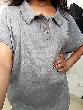 Snapshot of anshika0124 chatting on 01-17-26, 06:07 anshika0124 online show from 01-17-26, 06:07